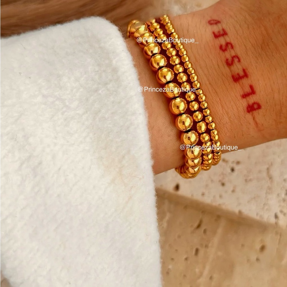 NEW Beaded Bracelets Set (3)